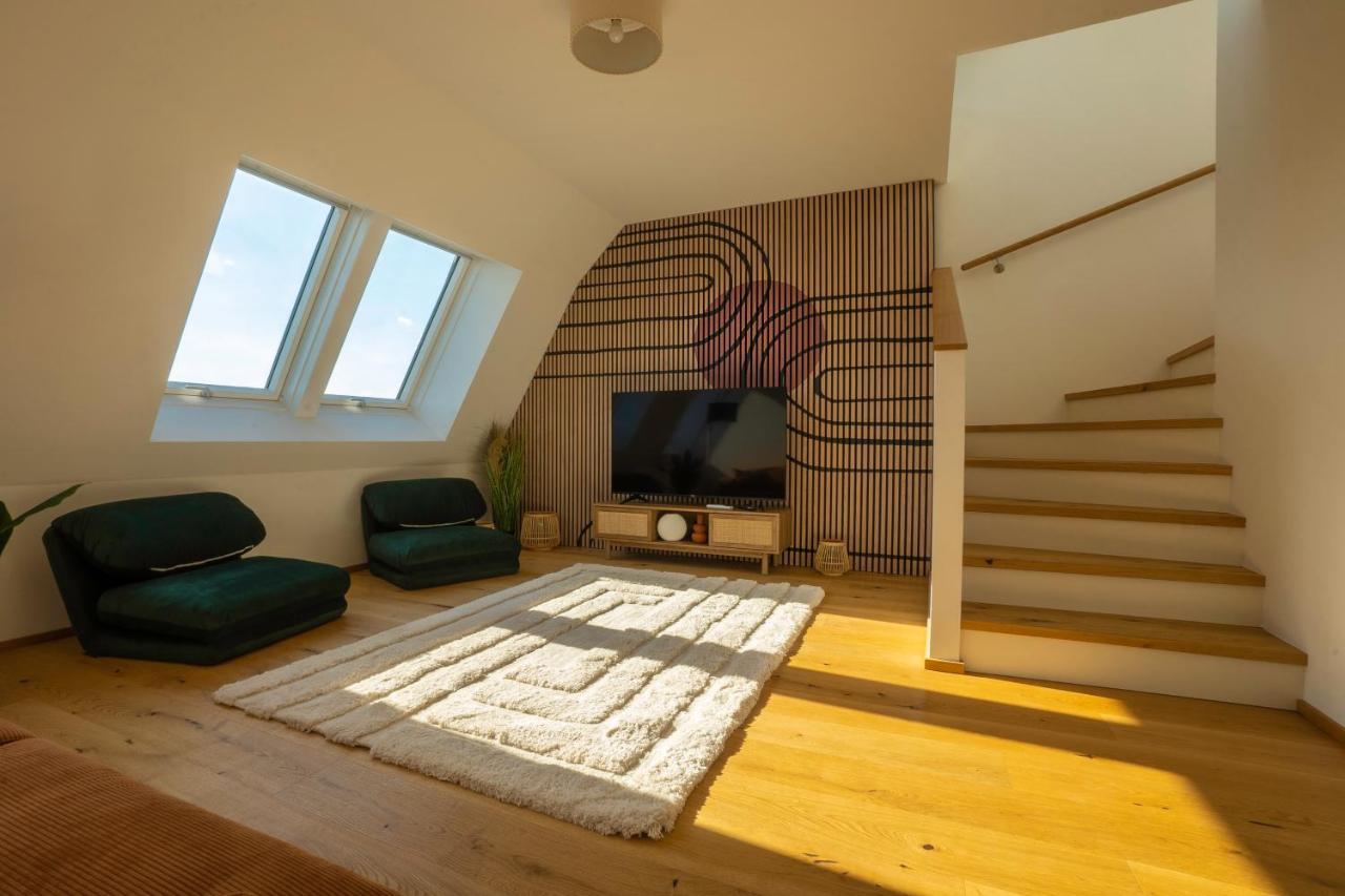 Orestaliving - Penthouse In 2Nd District With View Відень Екстер'єр фото