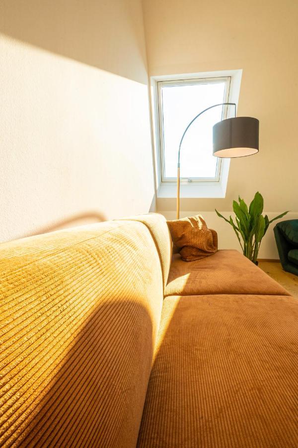 Orestaliving - Penthouse In 2Nd District With View Відень Екстер'єр фото