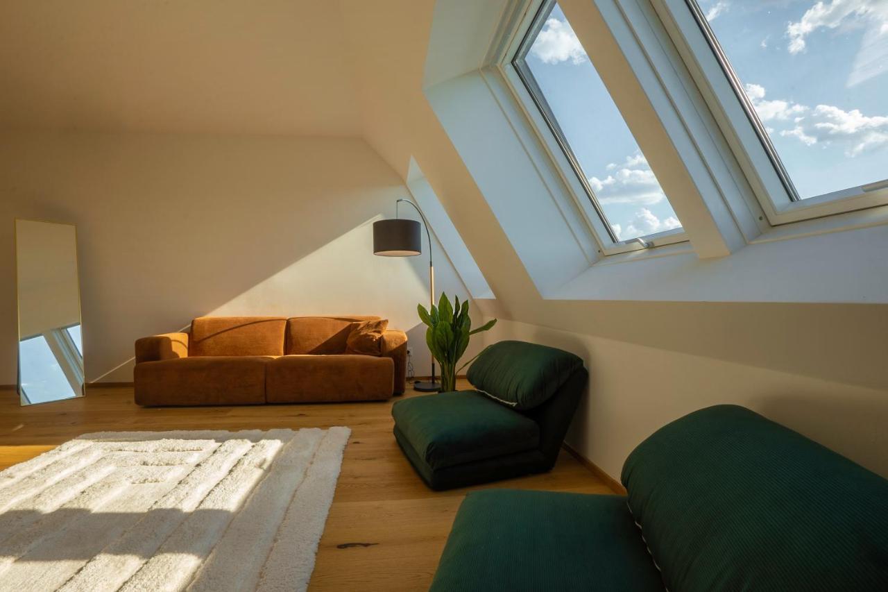Orestaliving - Penthouse In 2Nd District With View Відень Екстер'єр фото